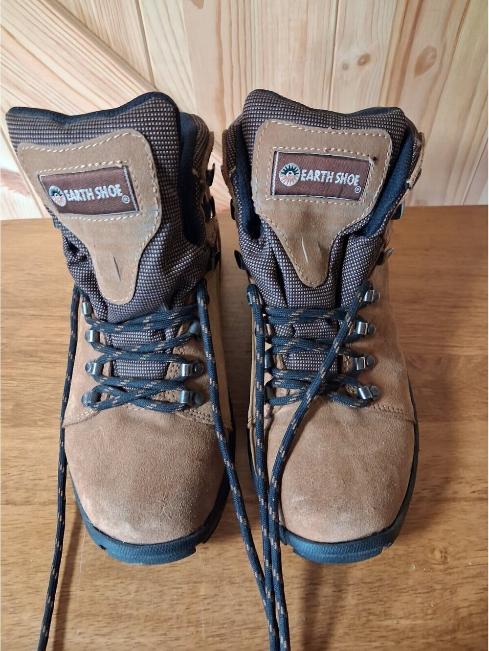 Earth Shoe Waterproof Brown Suede Hiking Boots Size 8
